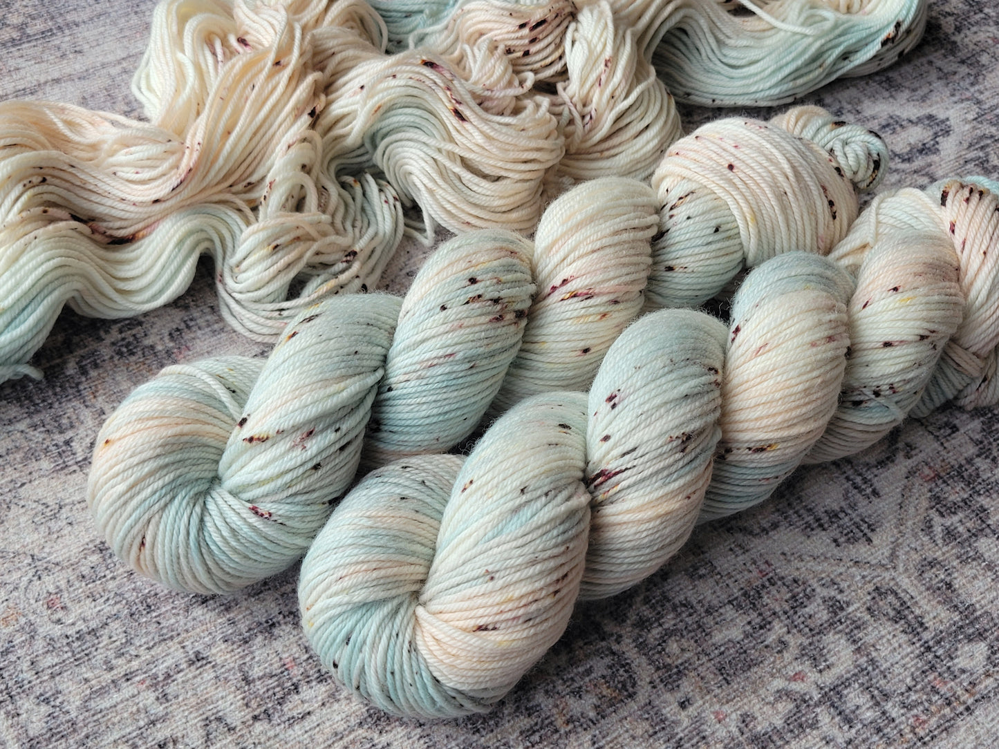 Ghost Pipe - Spruce DK