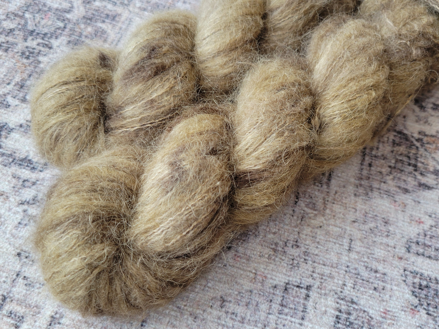 Seedpod - Suri Silk Haze