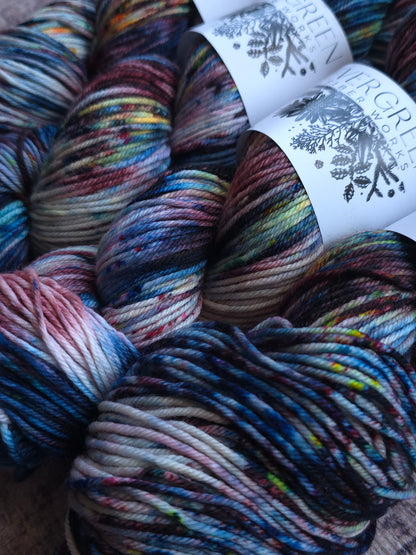 Firefly Grove - Spruce DK